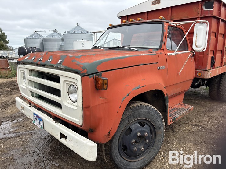 1975-dodge-d600-image-10