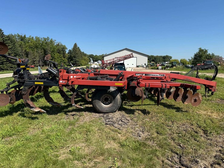 case-ih-730b-ecolo-tiger-disk-ripper,-rear-leveler,-30”-spacing,-2-bearings-are-out-but-2-good-used-image-8