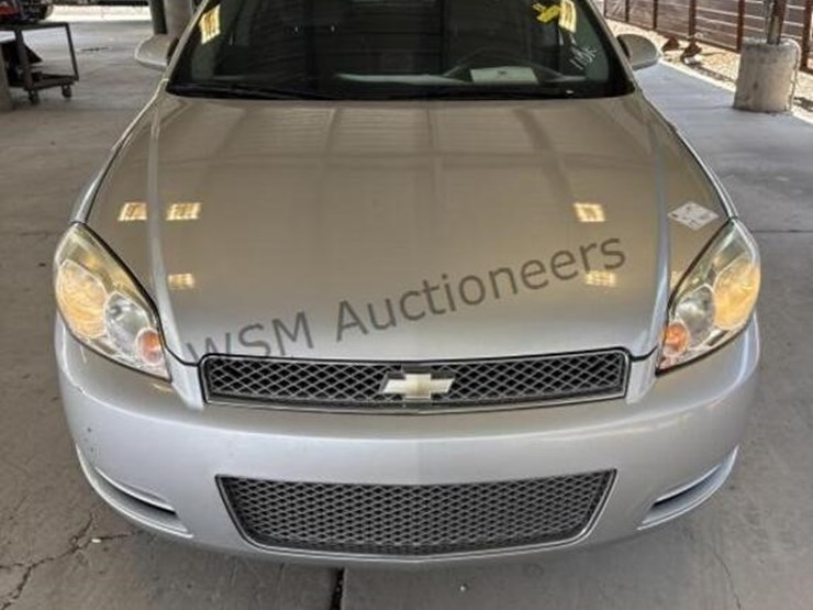 2016-chevrolet-impala-ls-sdn-image-3