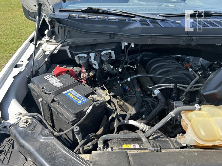 2021-ford-f150-image-16