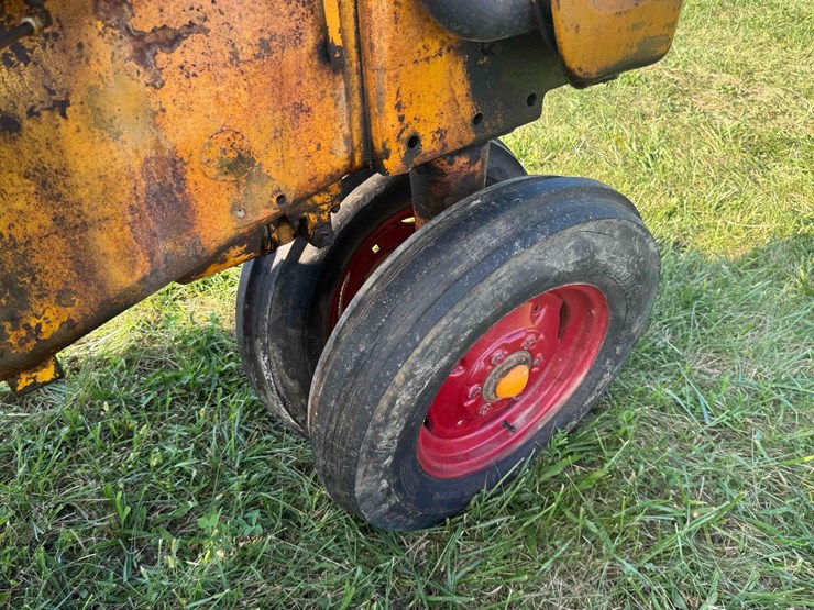 minneapolis-moline-445lp-tractor-image-9