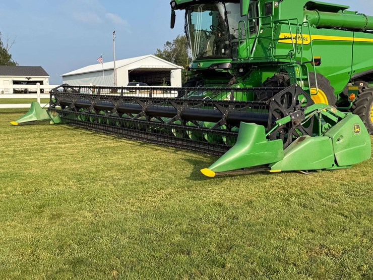 2013-john-deere-635f-image-1