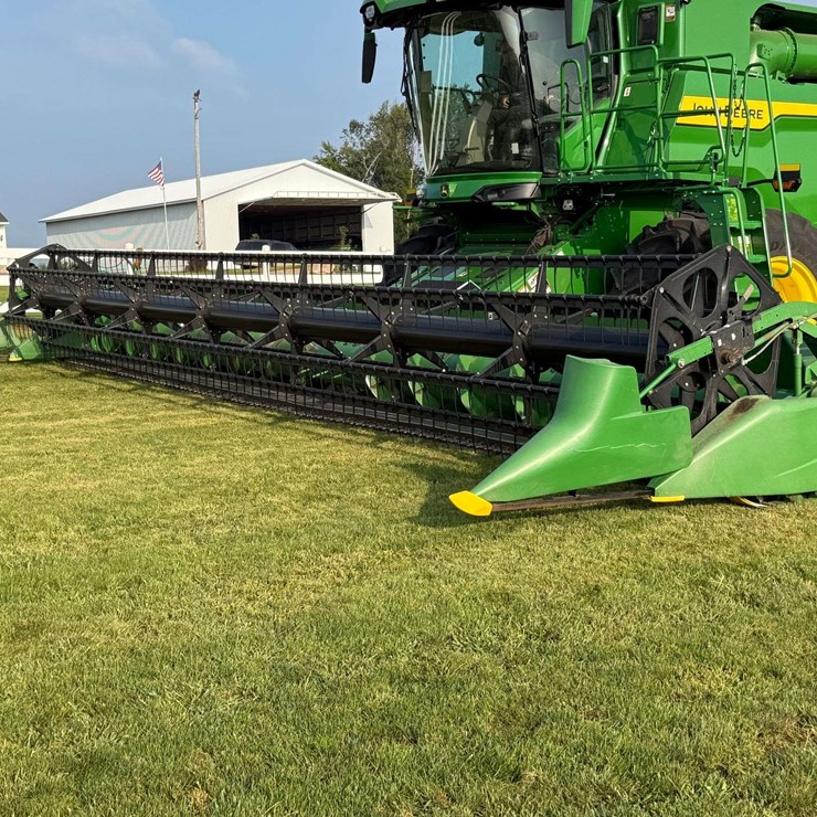 2013 JOHN DEERE 635F
