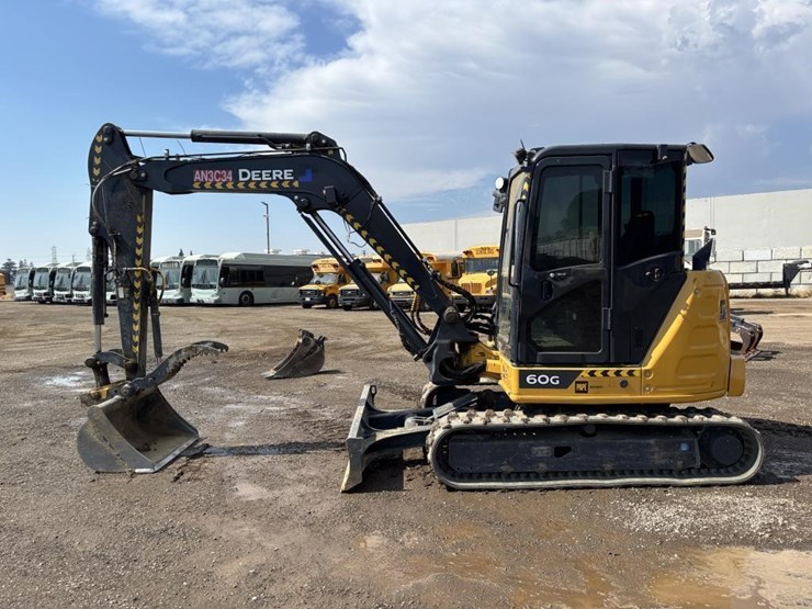 2023-deere-60g-image-5