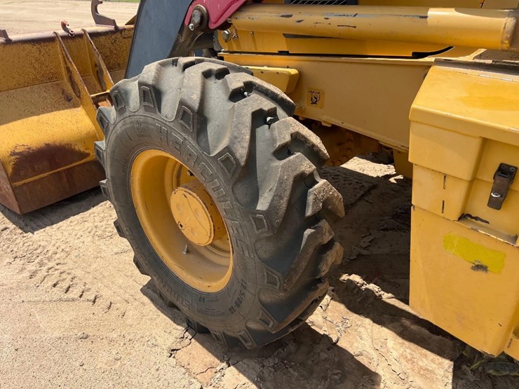 2012-deere-410k-image-30