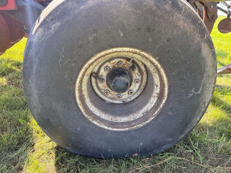 case-ih-730b-ecolo-tiger-disk-ripper,-rear-leveler,-30”-spacing,-2-bearings-are-out-but-2-good-used-image-28