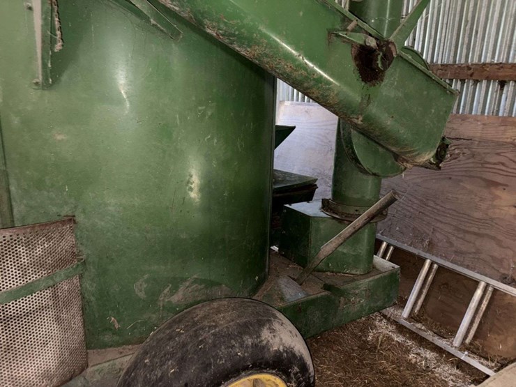 john-deere-700-image-12
