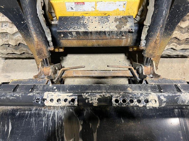 new-holland-c232-image-10