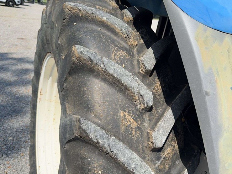 new-holland-t6020-image-14