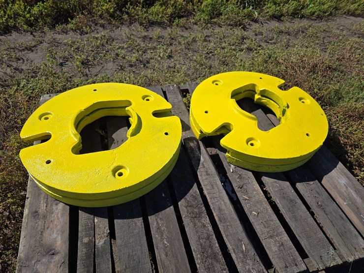 (4)-john-deere-older-style-rear-wheel-weights-image-4
