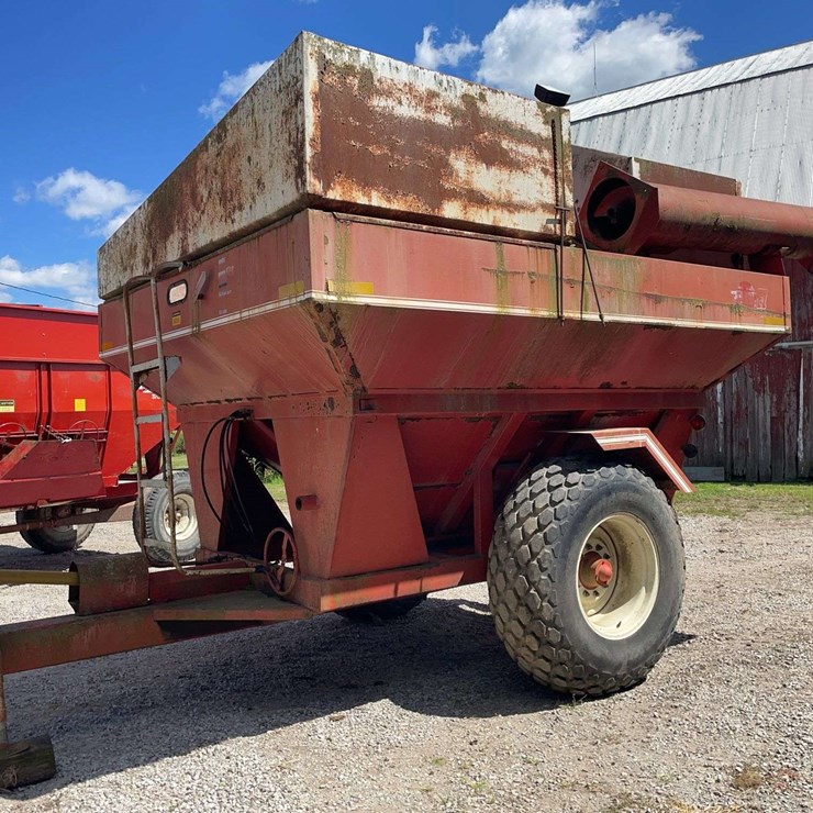 EZ Flow 475W Grain Cart