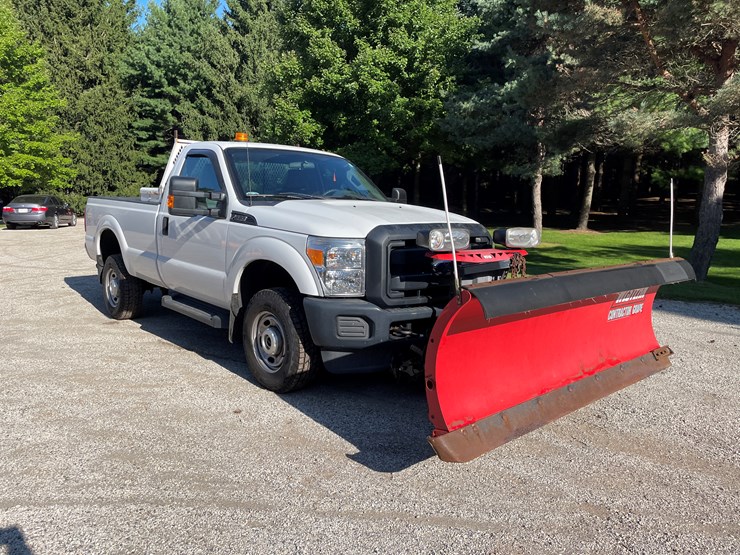 2016-ford-f250-xl-image-3
