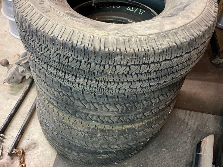 4-firestone-265/75r16-tires-image-6