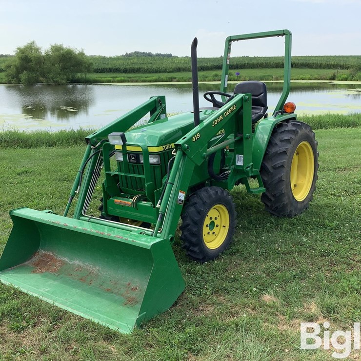 2003 JOHN DEERE 790