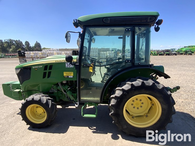 2018-john-deere-5090gv-image-8