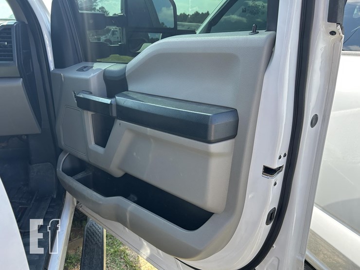 2020-ford-f250-image-27