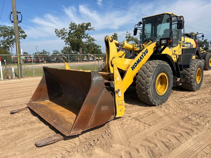 2019-komatsu-wa320-8-image-8
