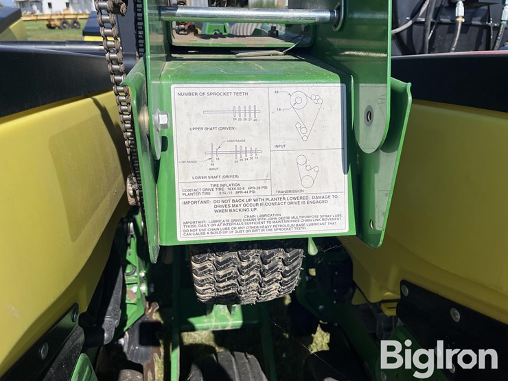 2018-john-deere-1765-image-18