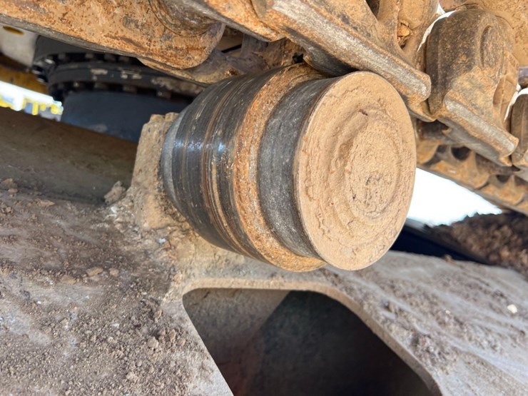 2008-deere-270d-lc-image-17