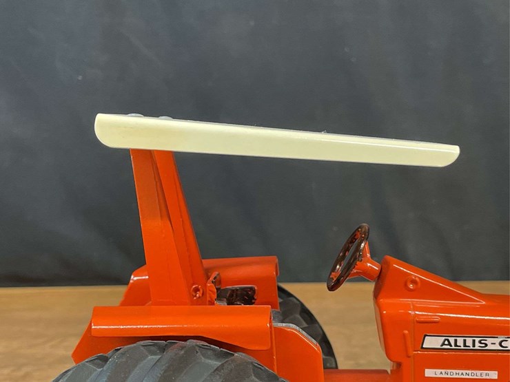 1/16-ac-190xt-landhandler-ertl-image-14