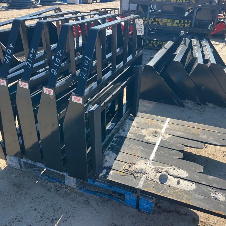UNUSED KIVEL 3500# PALLET FORKS