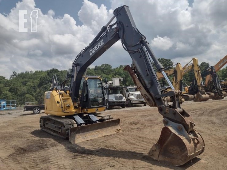 2019-deere-135g-image-52