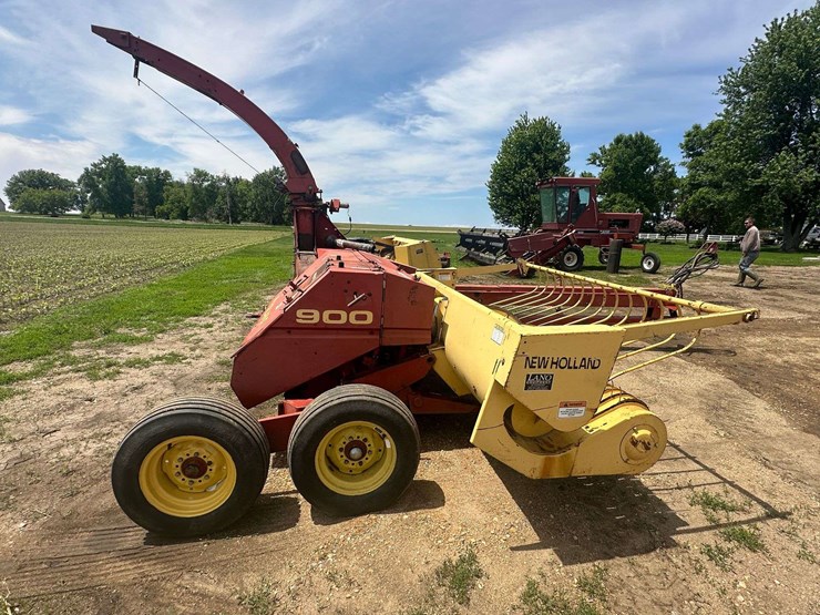 new-holland-900-image-9