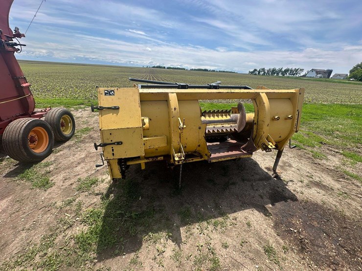 new-holland-900-image-31