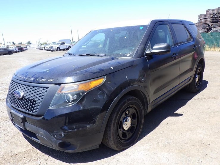 2015-ford-explorer-image-2