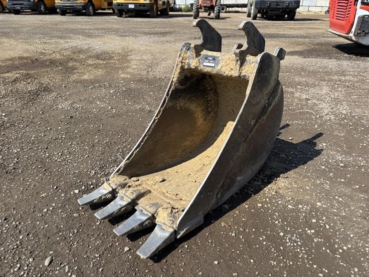 deere-60g-image-1