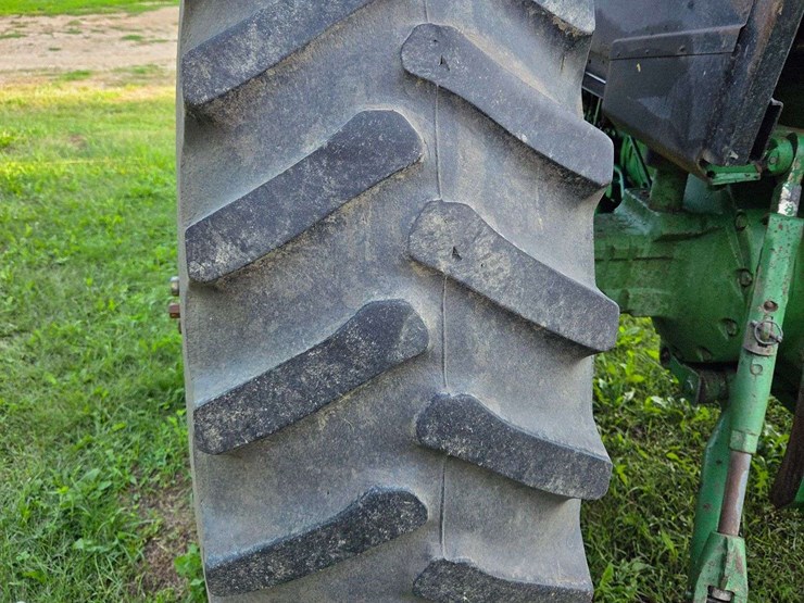 1981-john-deere-4440-image-10