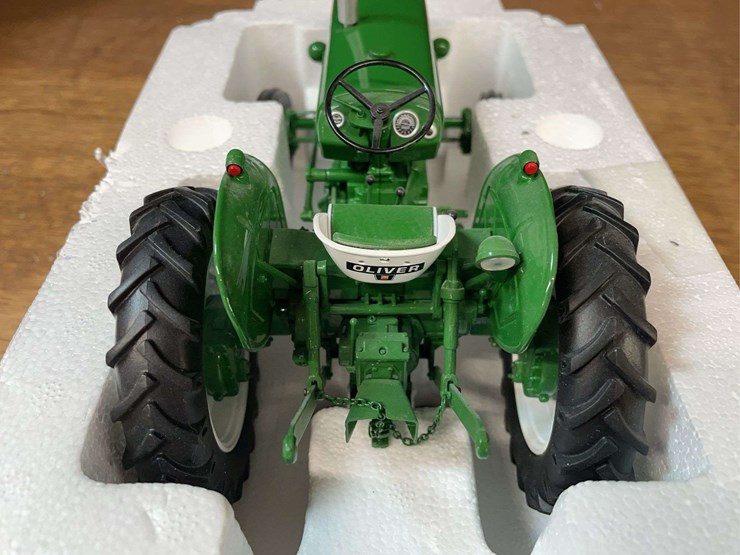 1/16-oliver-600-nib-uh-image-10