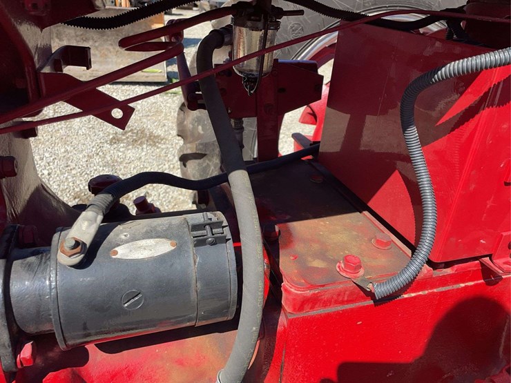 1950-ih-farmall-m-image-9