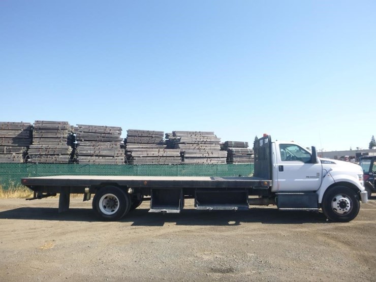 2017-ford-f650-image-7