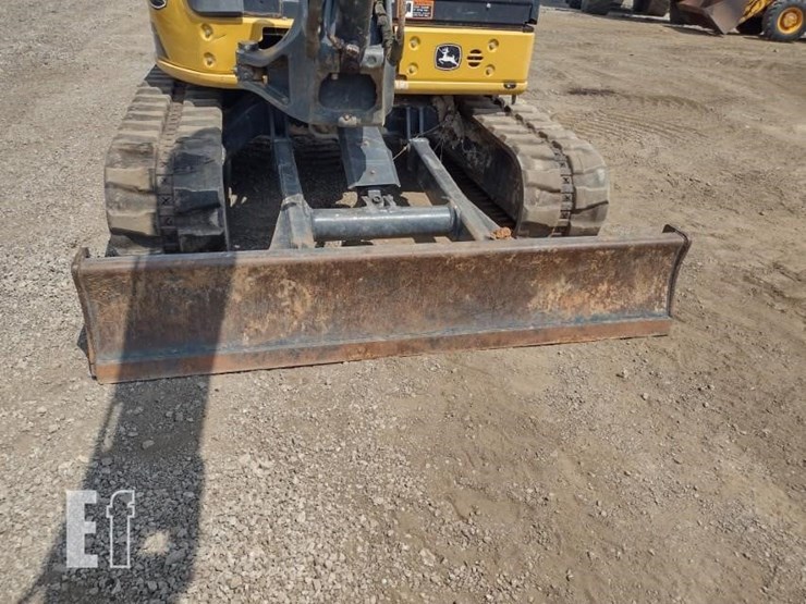 2022-deere-50g-image-21