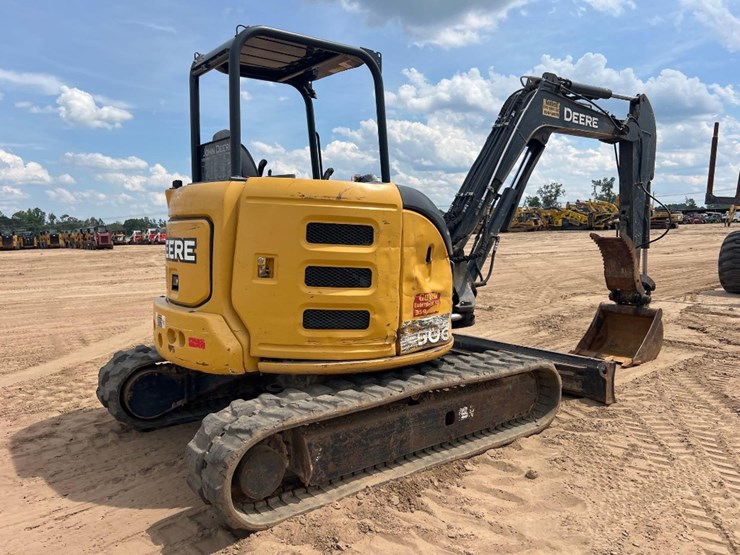 2018-deere-50g-image-4