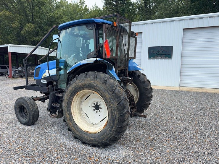new-holland-t6020-image-3
