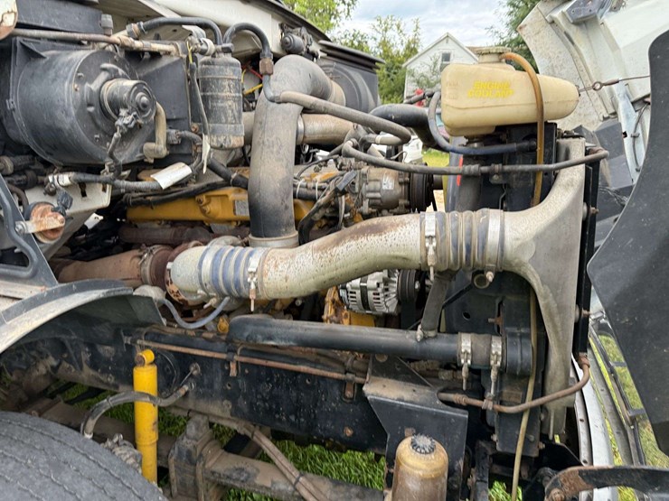 2000-caterpillar-c12-image-59