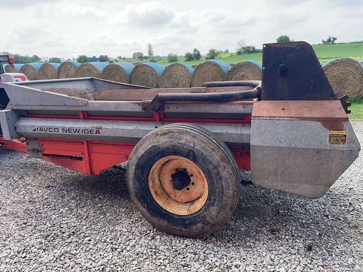 avco-new-idea-manure-spreader-image-25