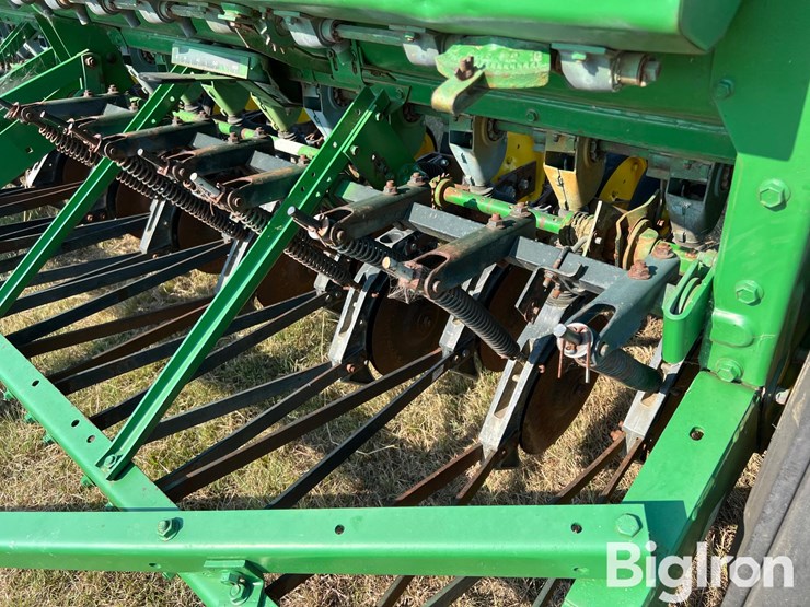 john-deere-450-image-15