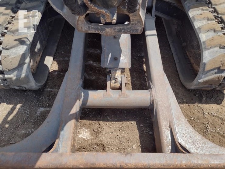 2017-deere-60g-image-21