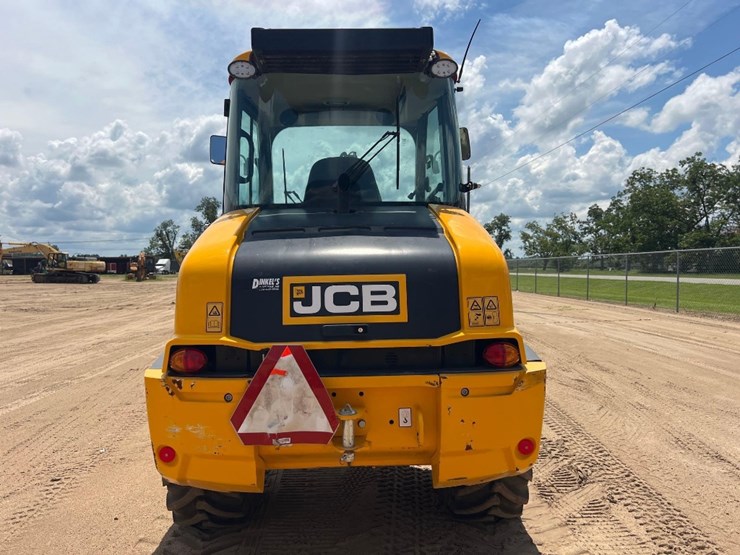 jcb-409-image-3