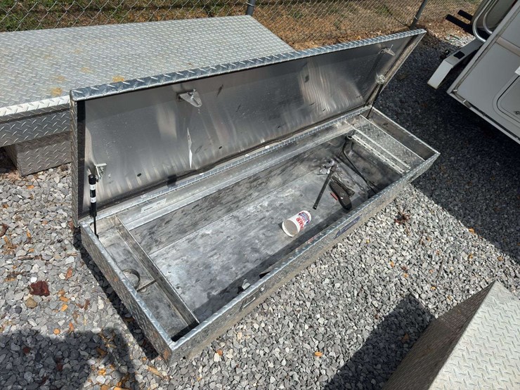 aluminum-tool-box-image-2