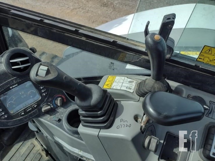 2018-bobcat-e85-image-9