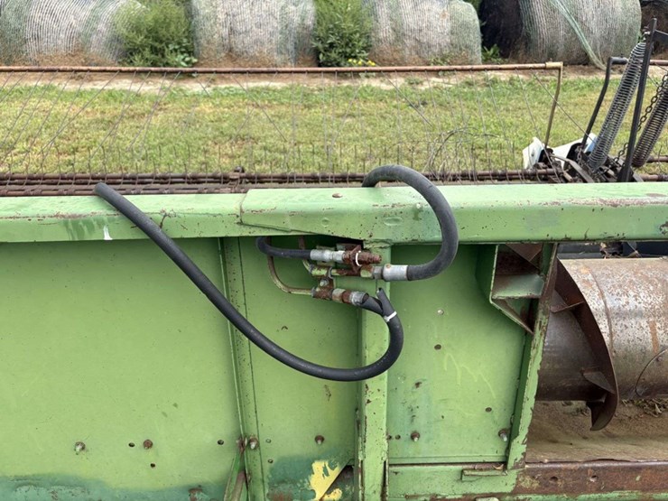 john-deere-224-image-17