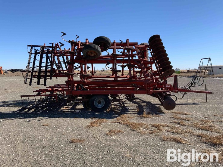 case-ih-4200-image-4