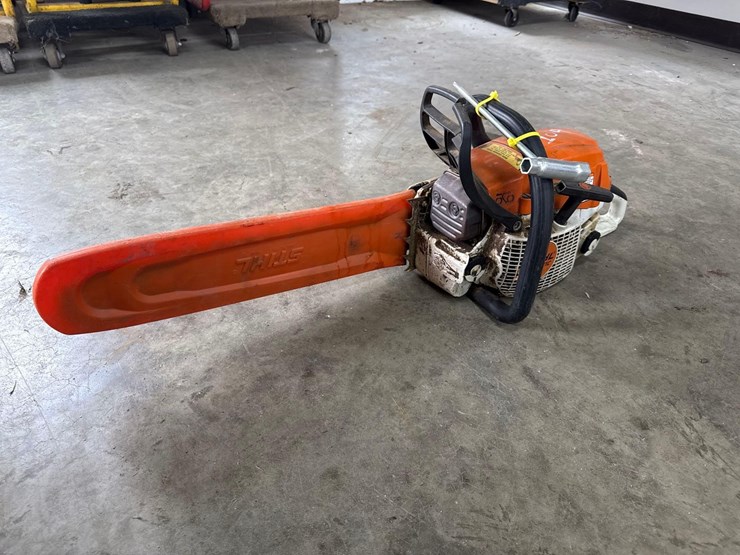 stihl-ms261-gas-chain-saw-support-equipment-image-1