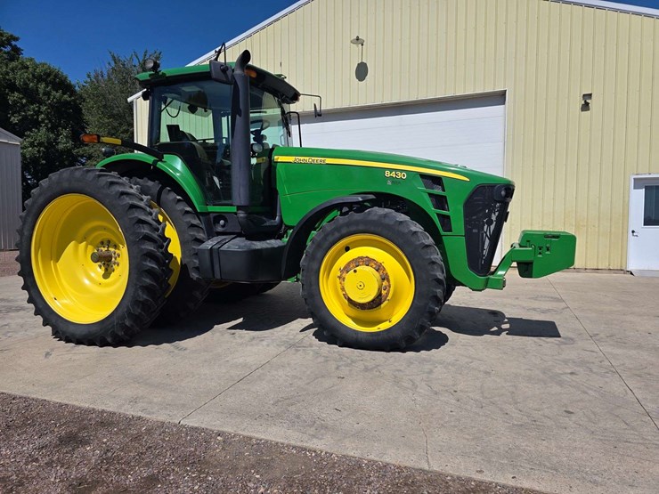 2006-john-deere-8430-image-10