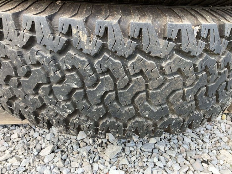 8-bolt-alloy-rim-and-lt265/75r16-bfgoodrich-all-terrain-t/a-tires---set-of-4-image-6