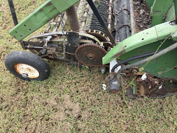 john-deere-224-image-14